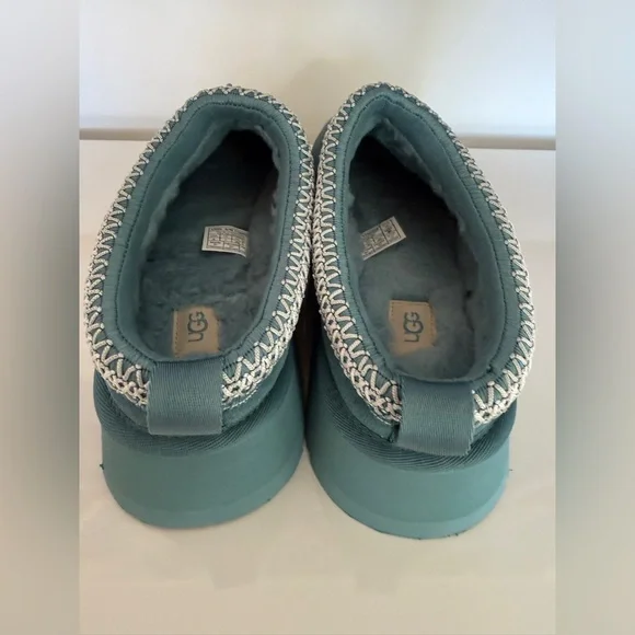 NWOB UGG ® Women's Taz II Platform Suede Slipper Mules Shoes, 9, green - Picture 3 of 7